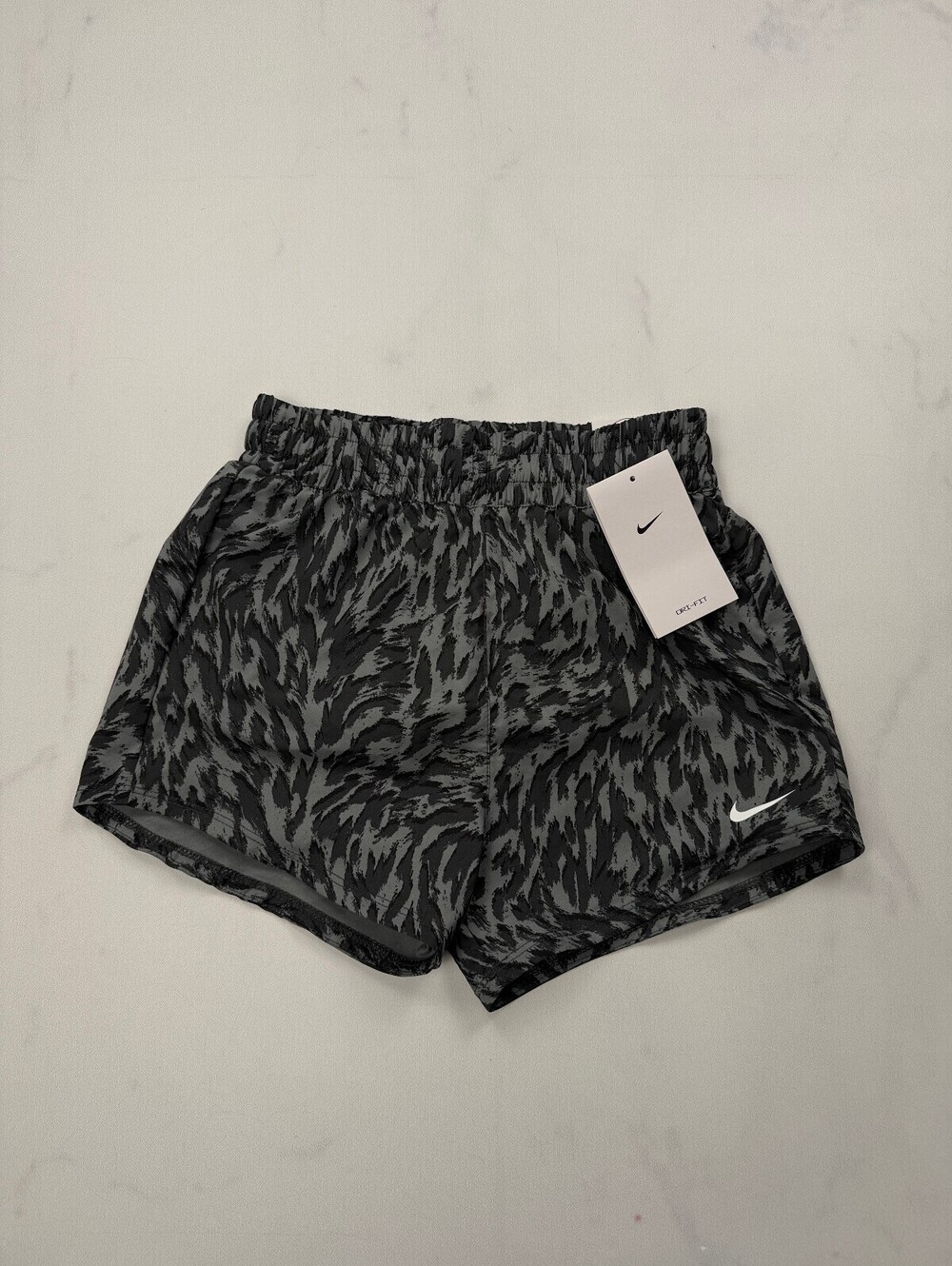 Nike Dri-FIT Athletic Shorts Black Gray Modern Sporty - Girls S NWT